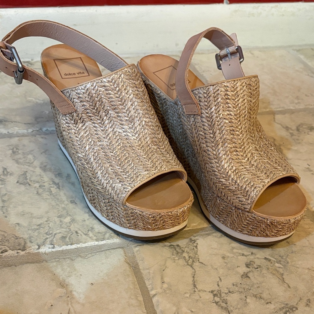 Dolce Vita Natural Woven Peep-Toe Slingback Wedge Sandals, 7.5
